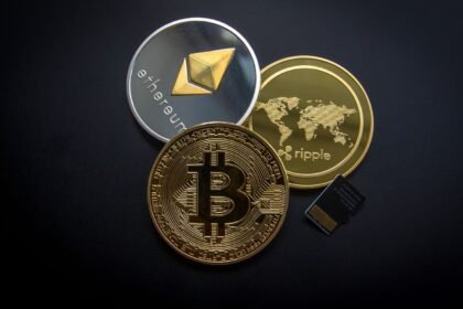 عملة بيتكوين معدنية رمزية